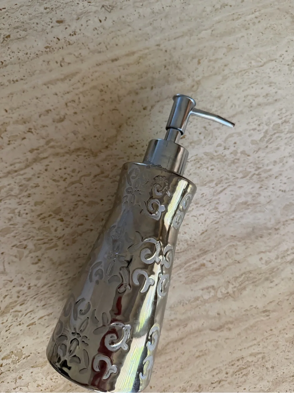 Fleur Soap Dispenser